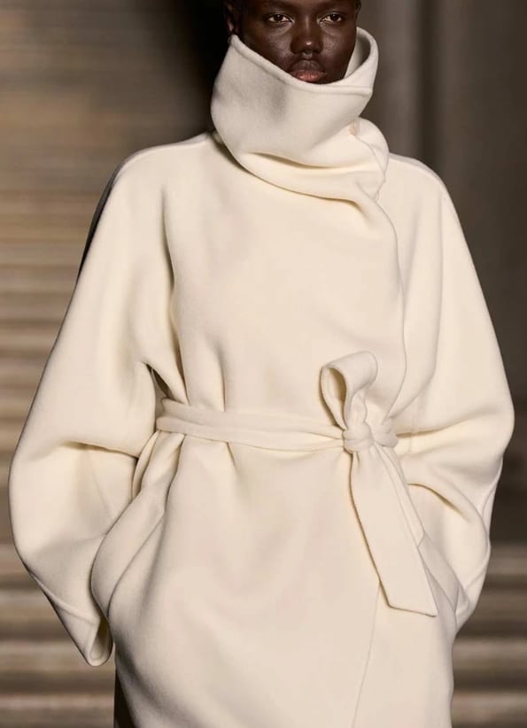 пальто макс мара 2026 с воротником стойка тренды сезона